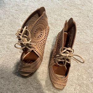 Jeffrey Campbell taupe lace up wedges. LIKE NEW!!